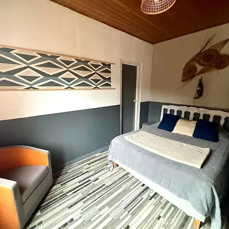 La Maisonnette Du Jardin Cache *